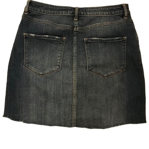 Abercrombie & Fitch Mini Frayed Hem Snaps Skirt  Size 29 - Picture 2 of 9